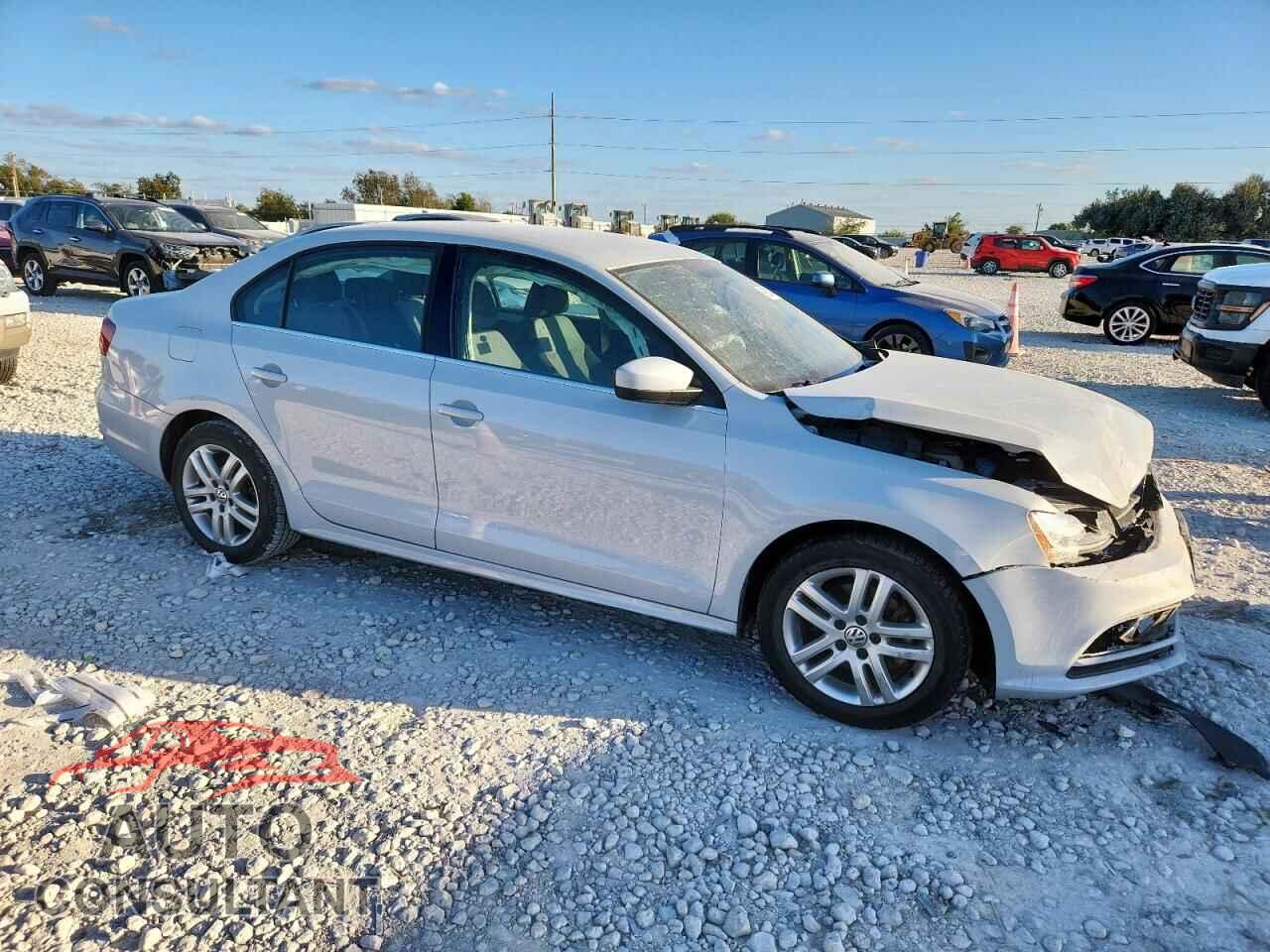 VOLKSWAGEN JETTA 2017 - 3VW2B7AJ0HM233014