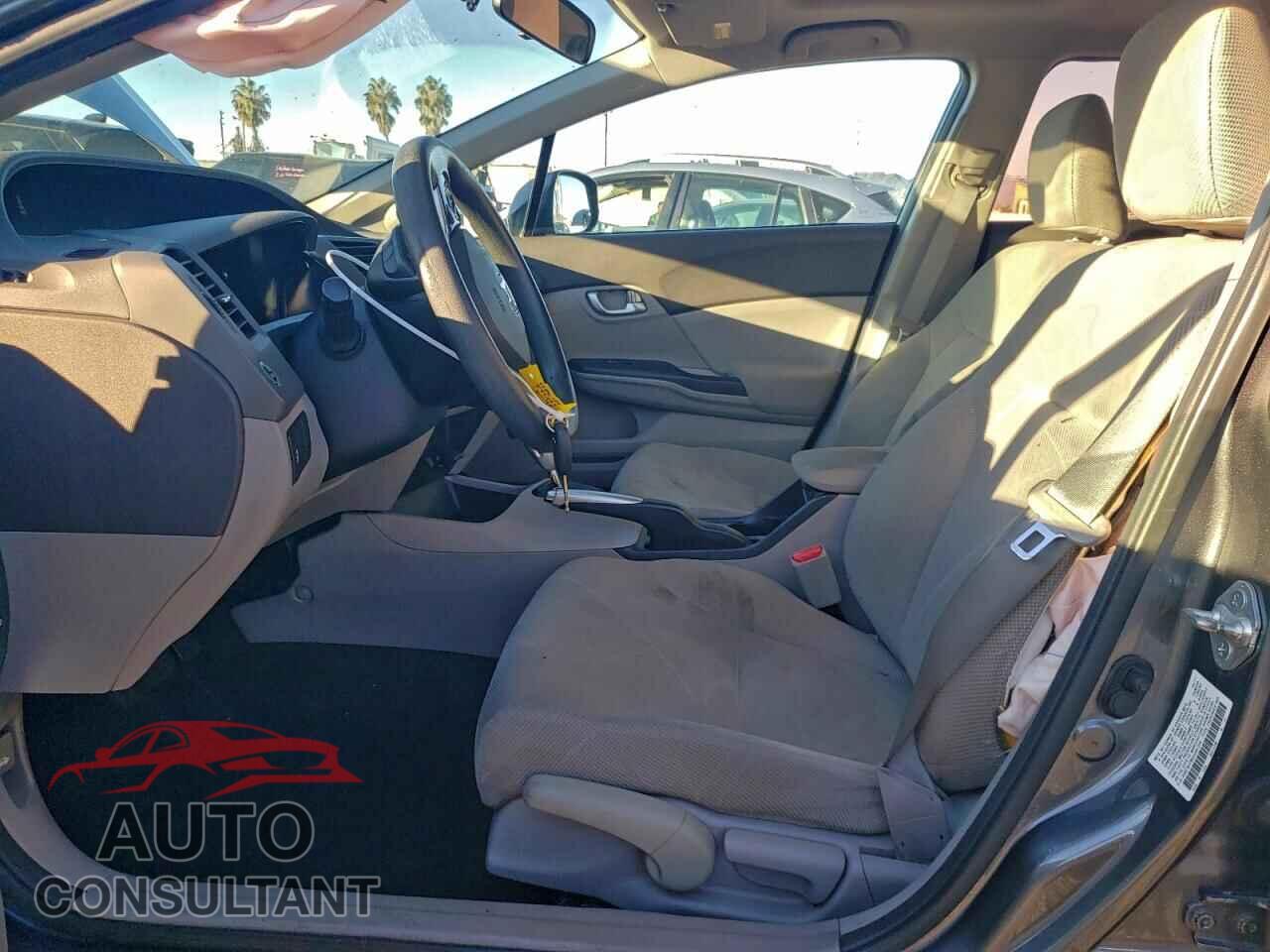 HONDA CIVIC 2012 - 2HGFB2F86CH301256