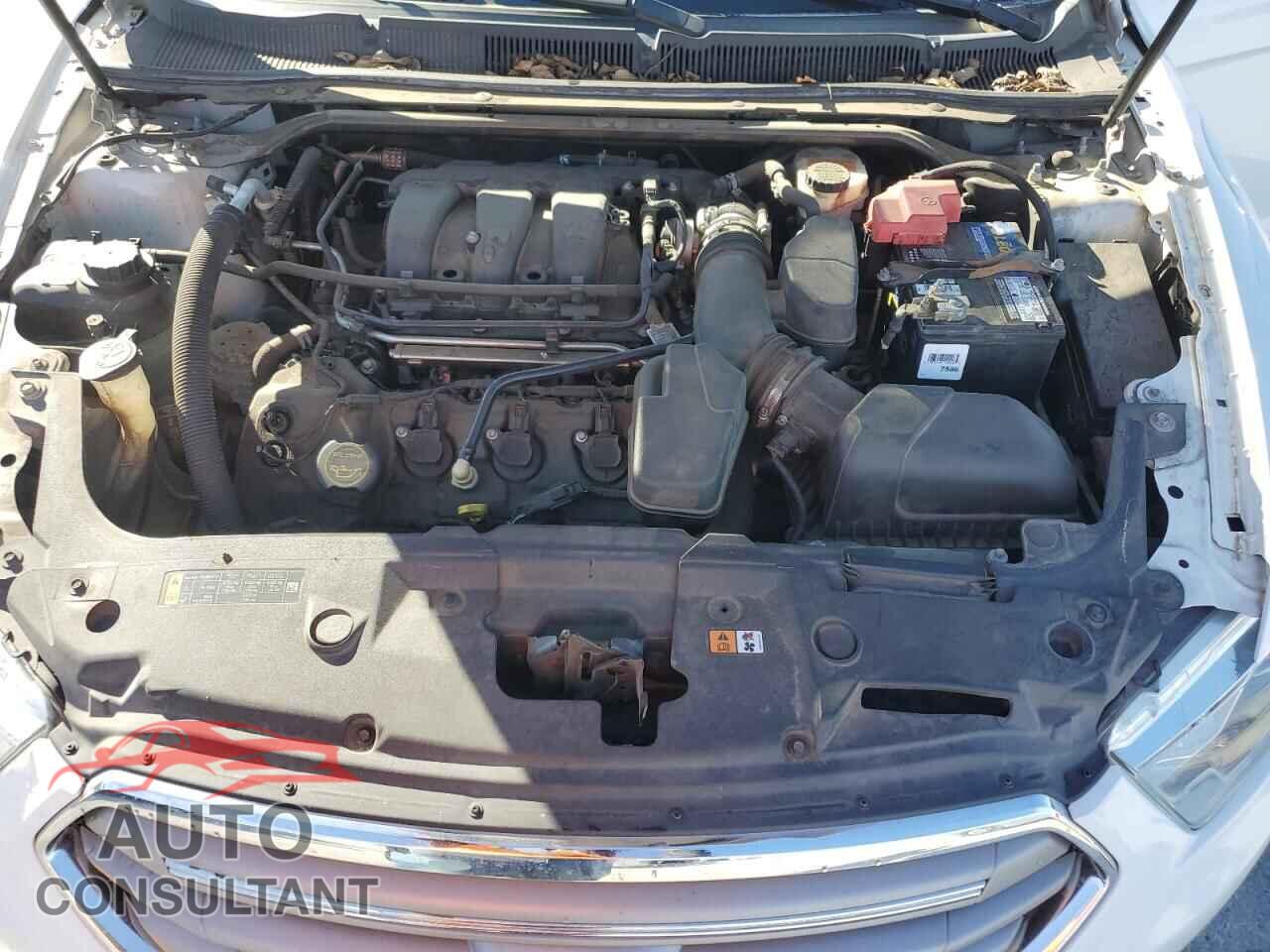 FORD TAURUS 2015 - 1FAHP2D83FG200189