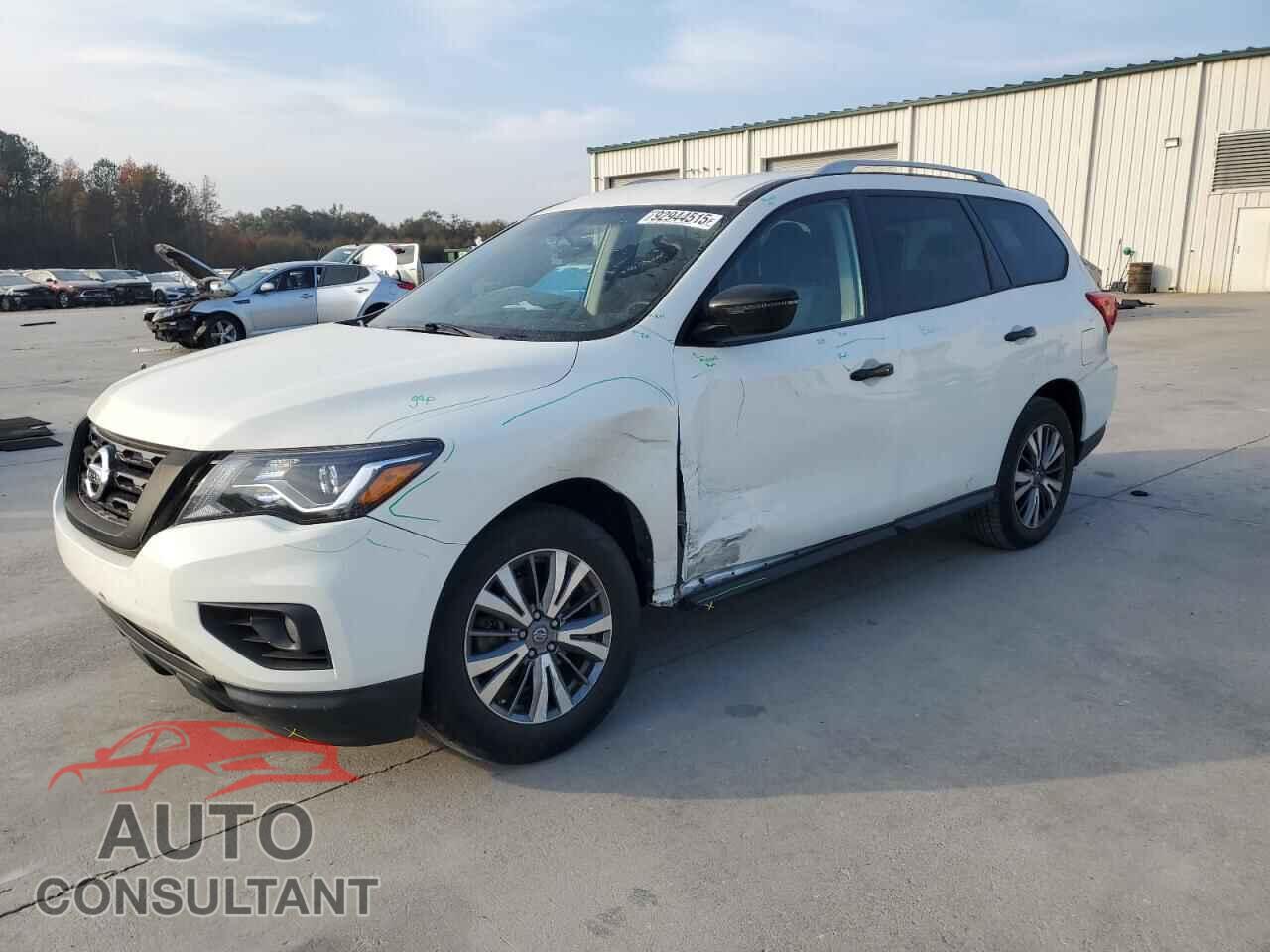 NISSAN PATHFINDER 2018 - 5N1DR2MM2JC654168