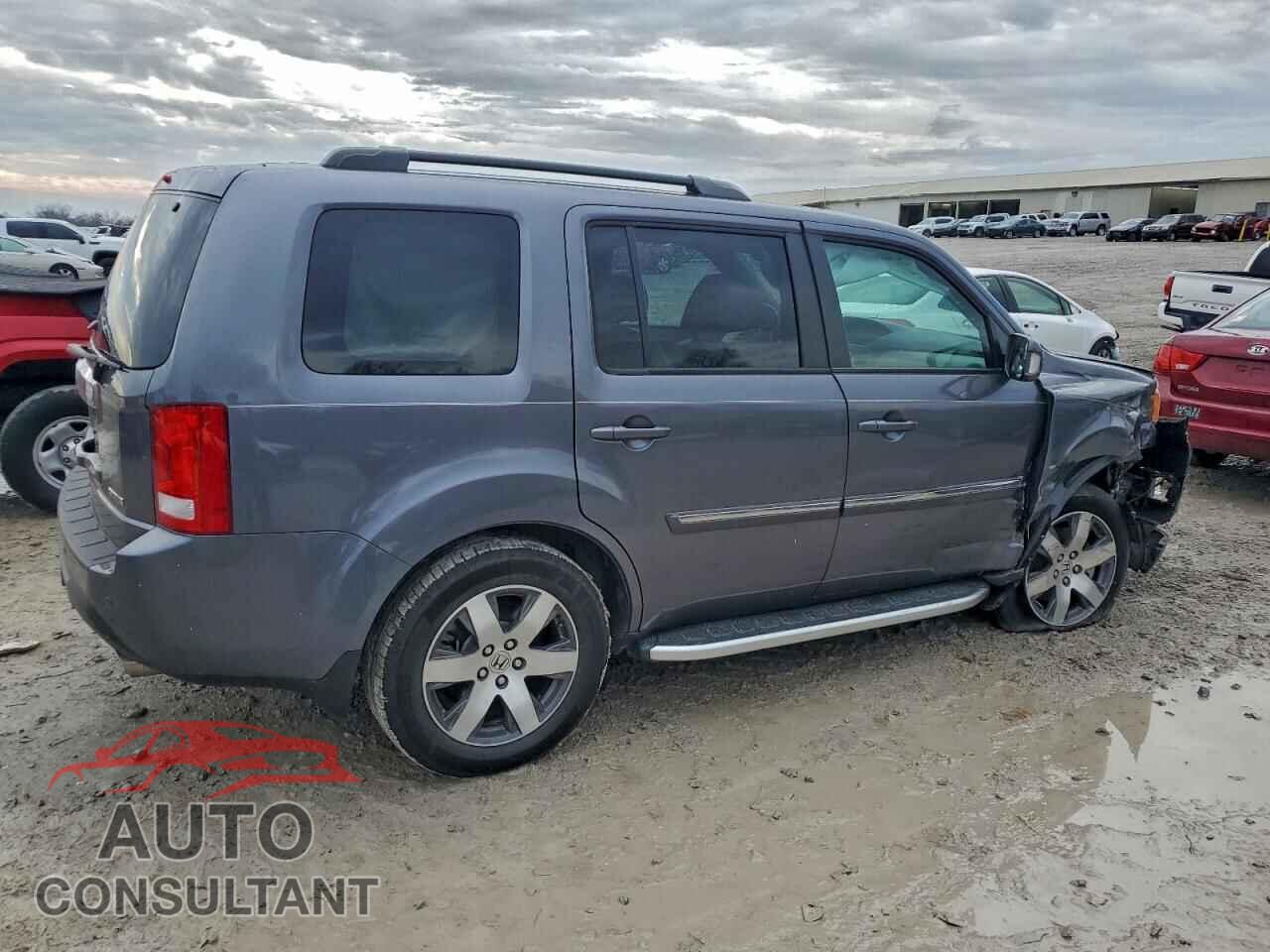 HONDA PILOT 2015 - 5FNYF3H96FB001380