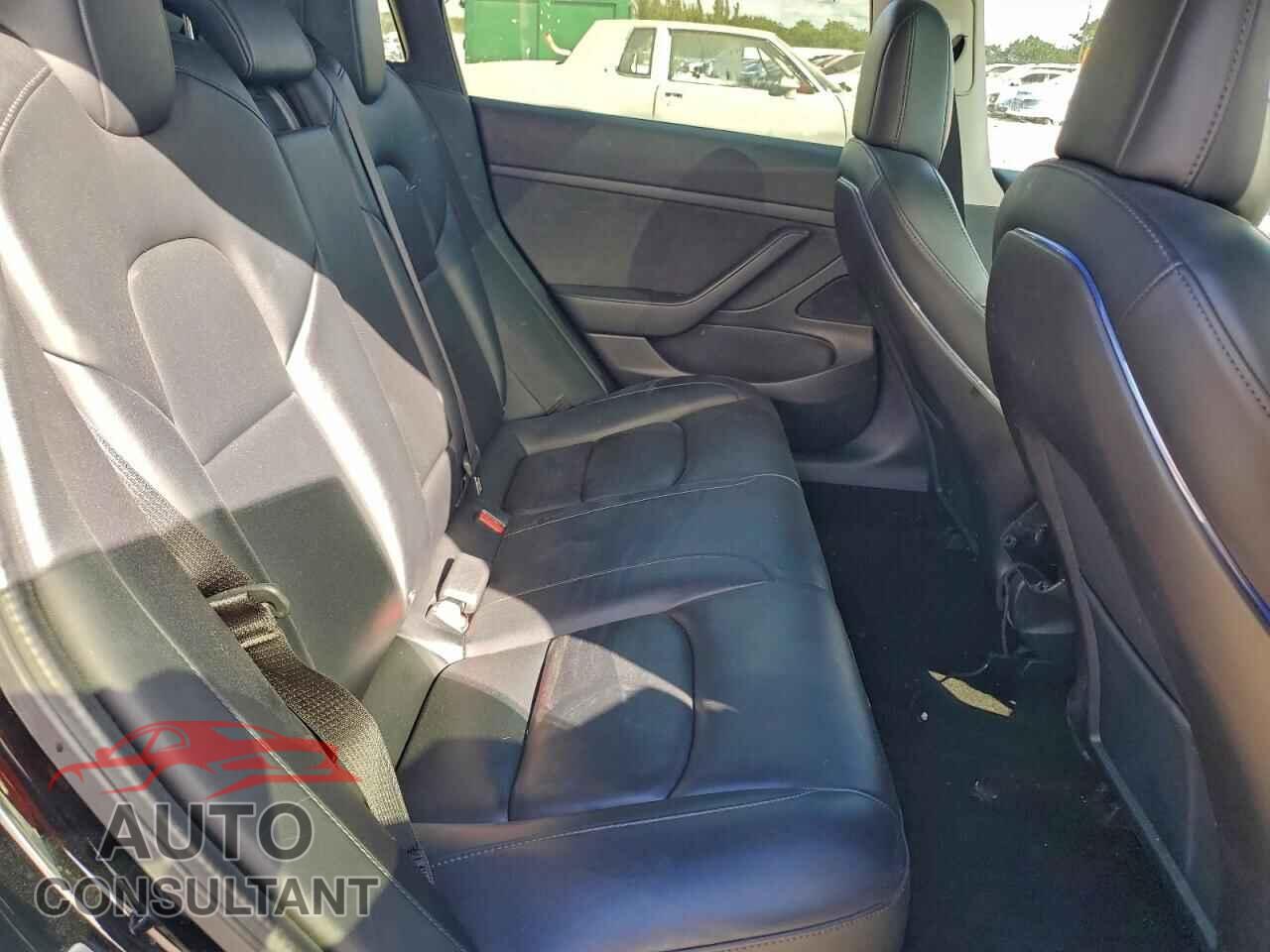 TESLA MODEL 3 2020 - 5YJ3E1EA7LF590225