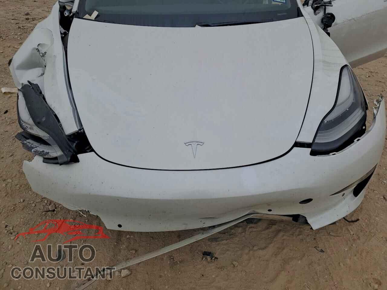 TESLA MODEL 3 2019 - 5YJ3E1EB3KF477833