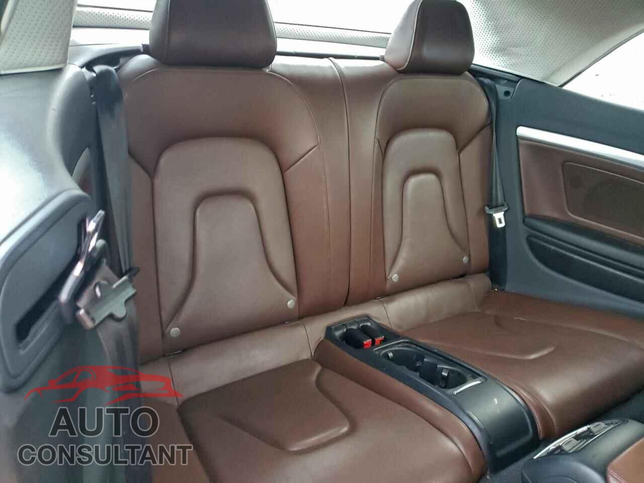 AUDI A5 2013 - WAUCFAFH1DN009584