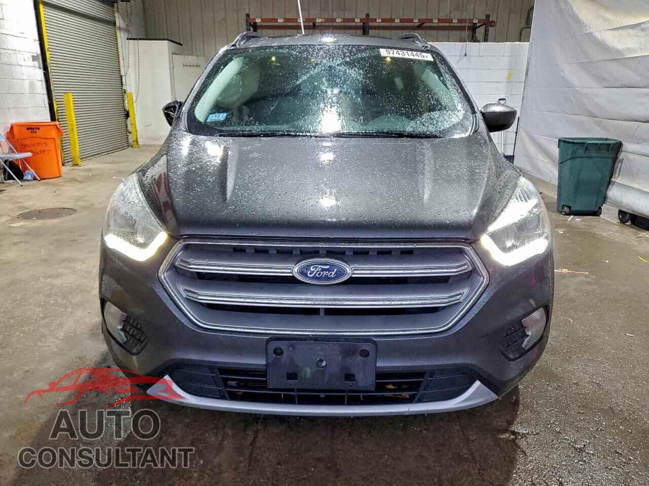 FORD ESCAPE 2017 - 1FMCU9GD3HUB06540