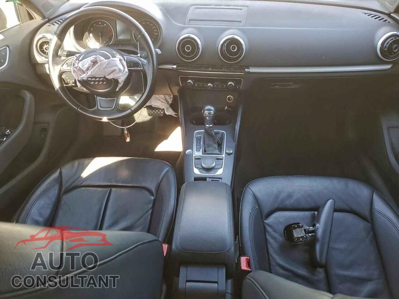 AUDI A3 2016 - WAUA7GFF7G1030912