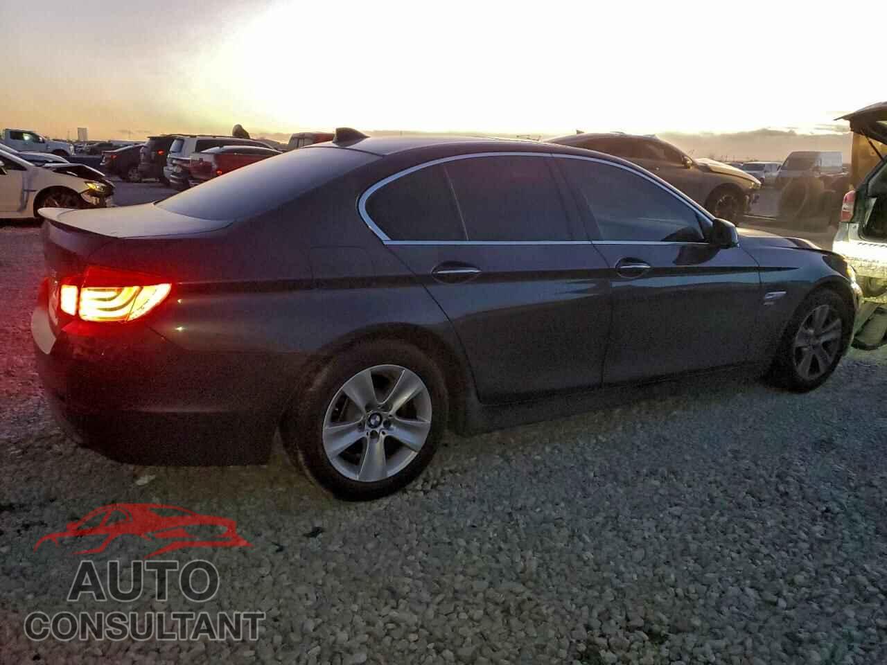 BMW 5 SERIES 2012 - WBAXH5C54CDW09744