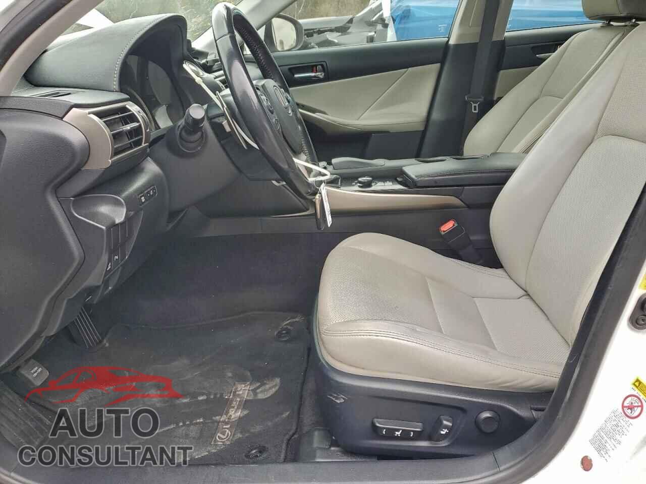 LEXUS IS 2014 - JTHBF1D29E5001455