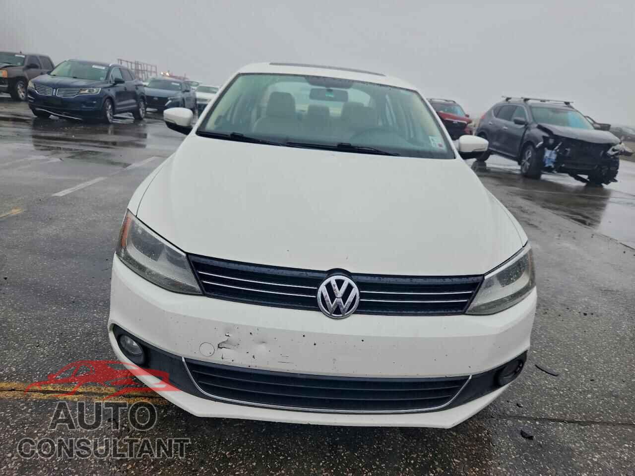 VOLKSWAGEN JETTA 2013 - 3VWLL7AJ0DM246387