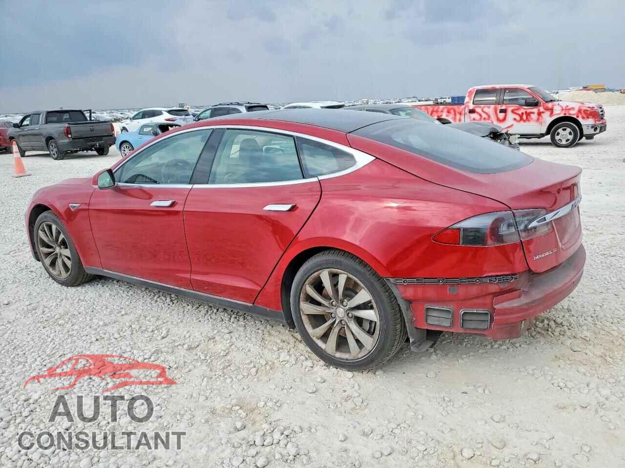 TESLA MODEL S 2014 - 5YJSA1H16EFP52920