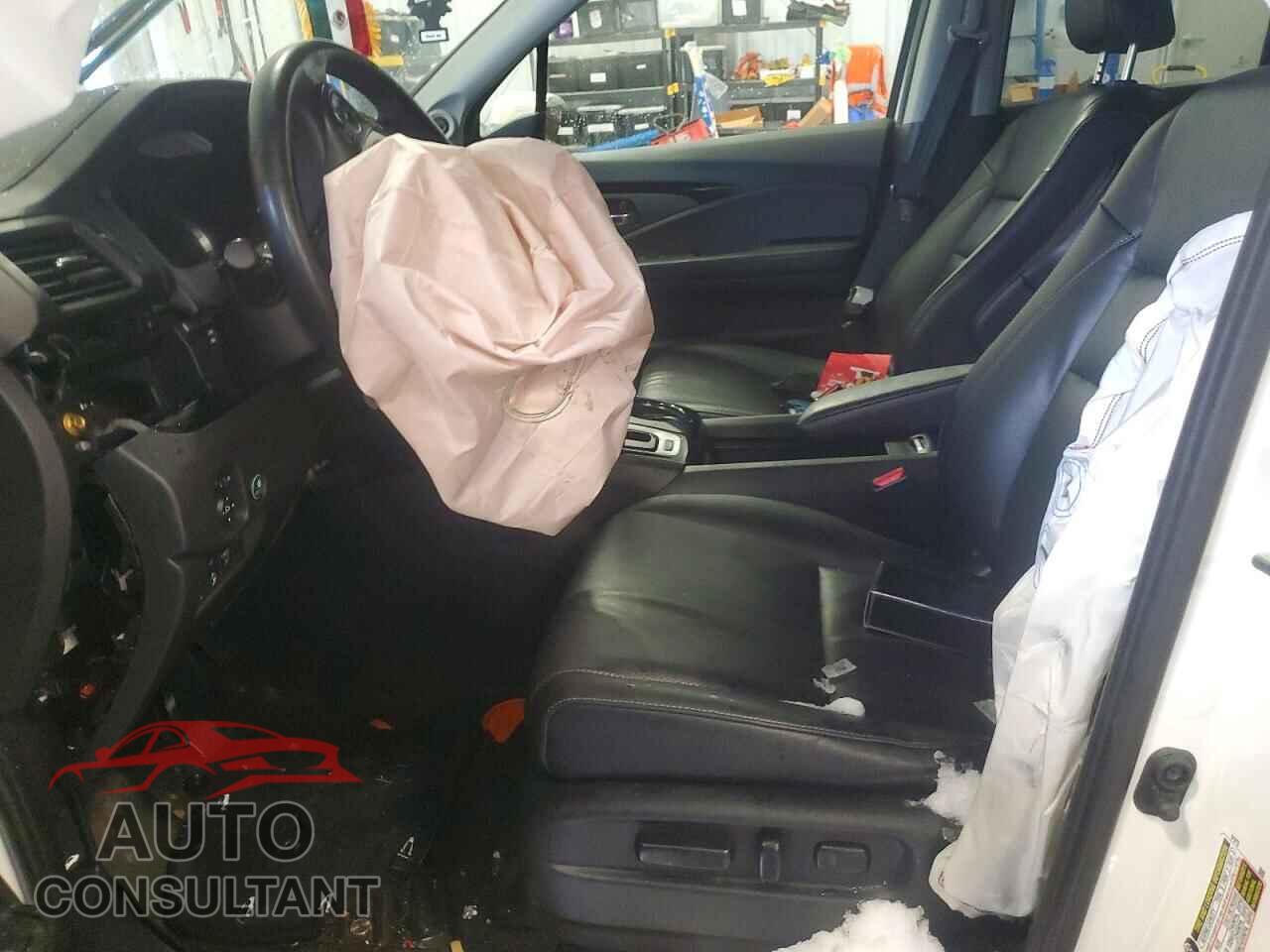 HONDA RIDGELINE 2017 - 5FPYK3F74HB020985