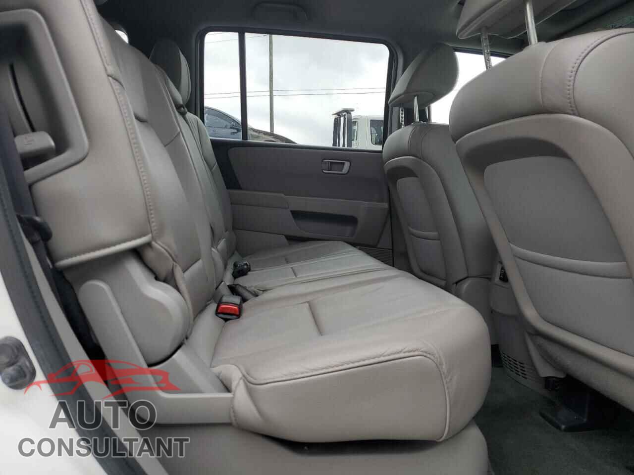 HONDA PILOT 2014 - 5FNYF3H54EB018917