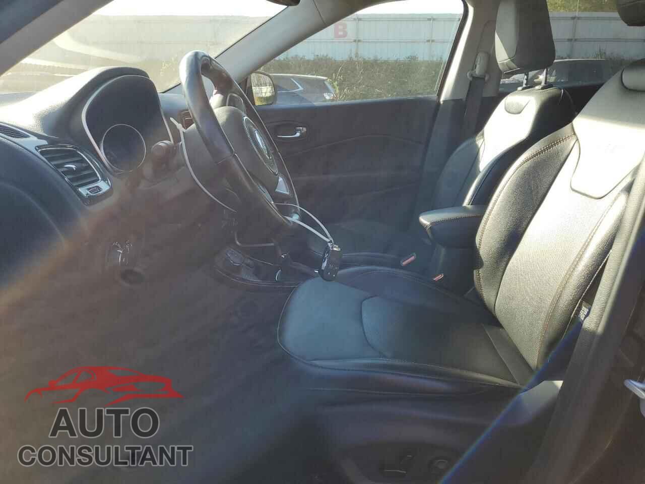 JEEP COMPASS 2020 - 3C4NJDCB1LT128228