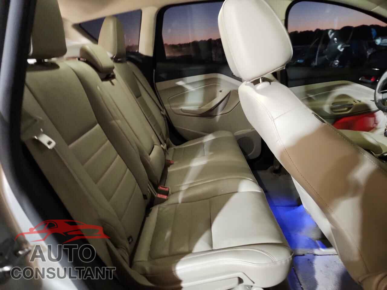 FORD CMAX 2015 - 1FADP5BUXFL114482