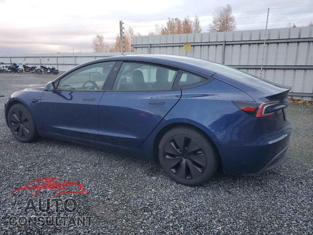 TESLA MODEL 3 2024 - 5YJ3E1EA3RF739464
