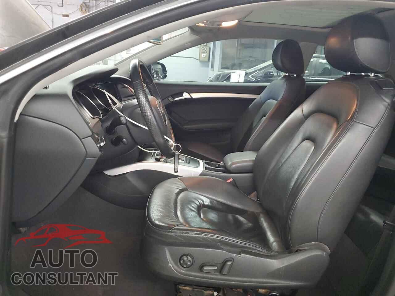 AUDI A5 2010 - WAUCFAFR1AA004249