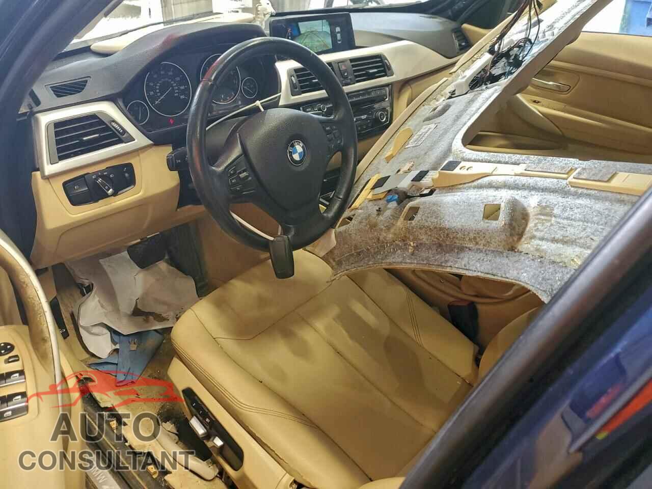 BMW 3 SERIES 2016 - WBA8E5G55GNU21371
