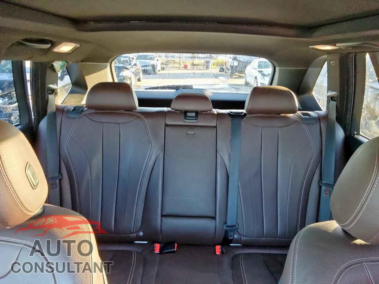 BMW X5 2018 - 5UXKR2C55J0X08097