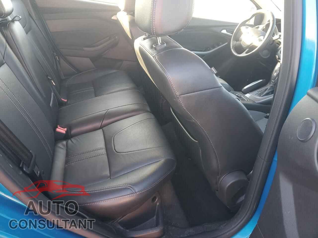 FORD FOCUS 2014 - 1FADP3N25EL129047