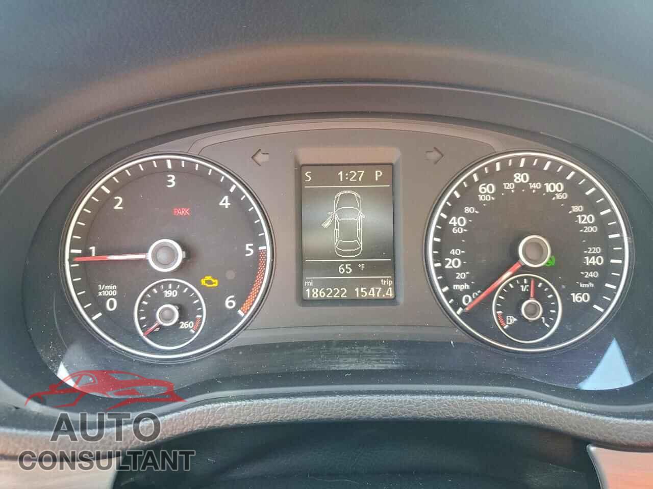 VOLKSWAGEN PASSAT 2014 - 1VWBN7A35EC007220