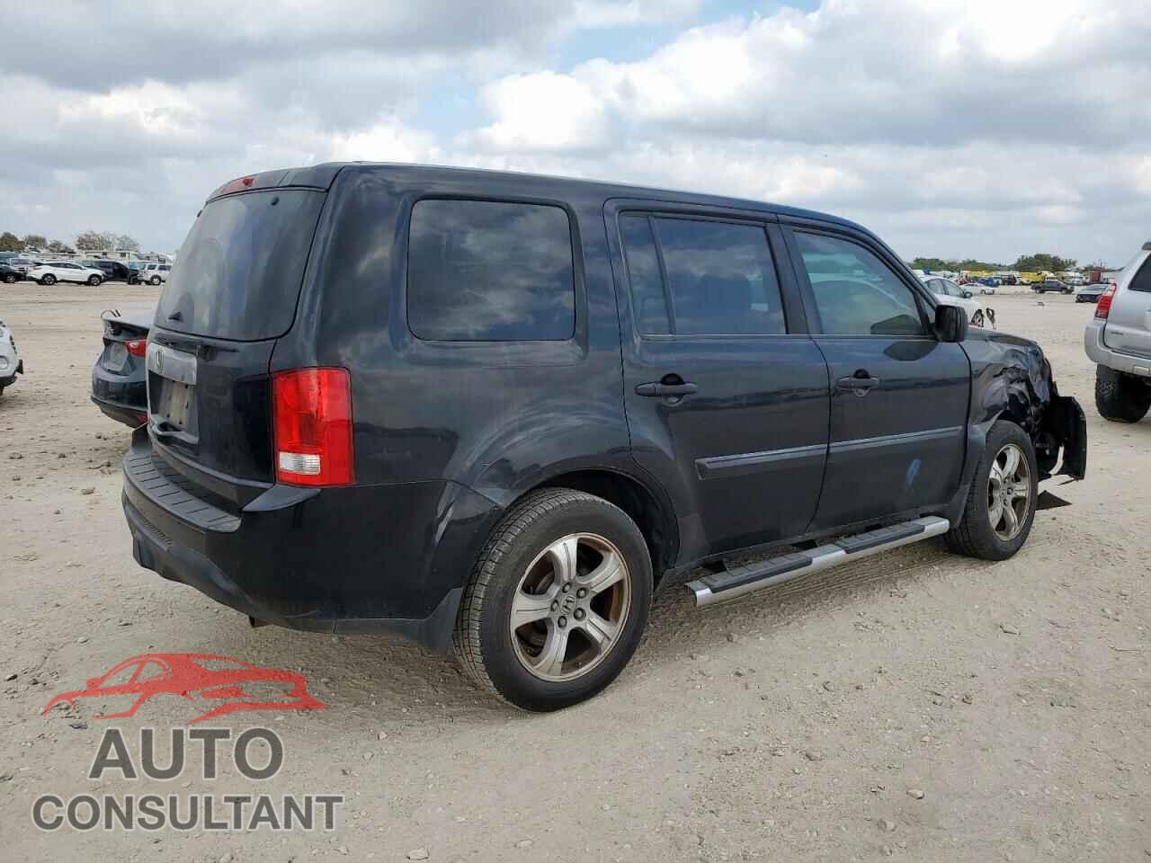 HONDA PILOT 2013 - 5FNYF3H25DB016615