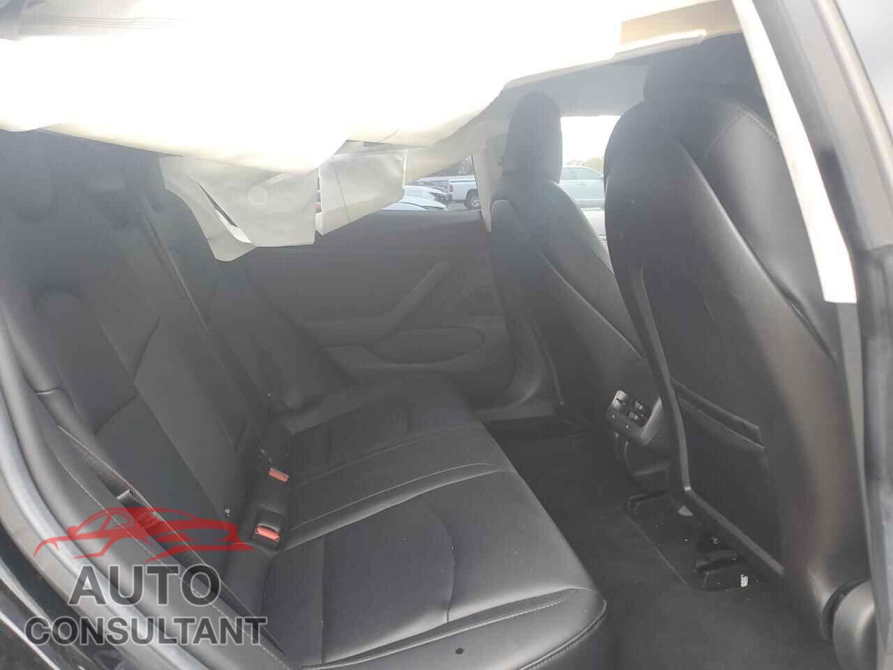 TESLA MODEL 3 2017 - 5YJ3E1EA4HF001610