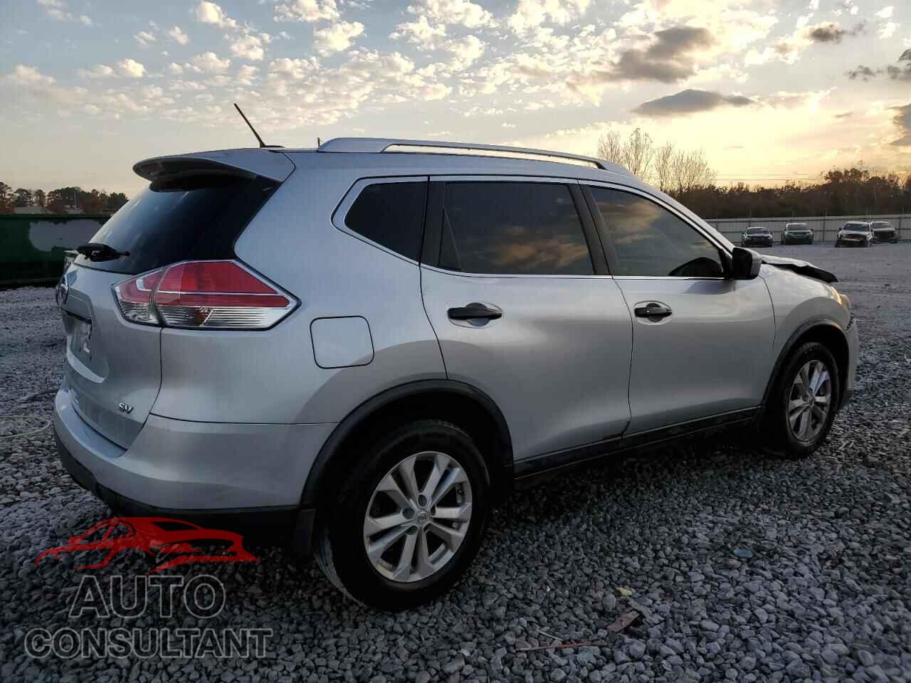 NISSAN ROGUE 2015 - KNMAT2MT0FP532134