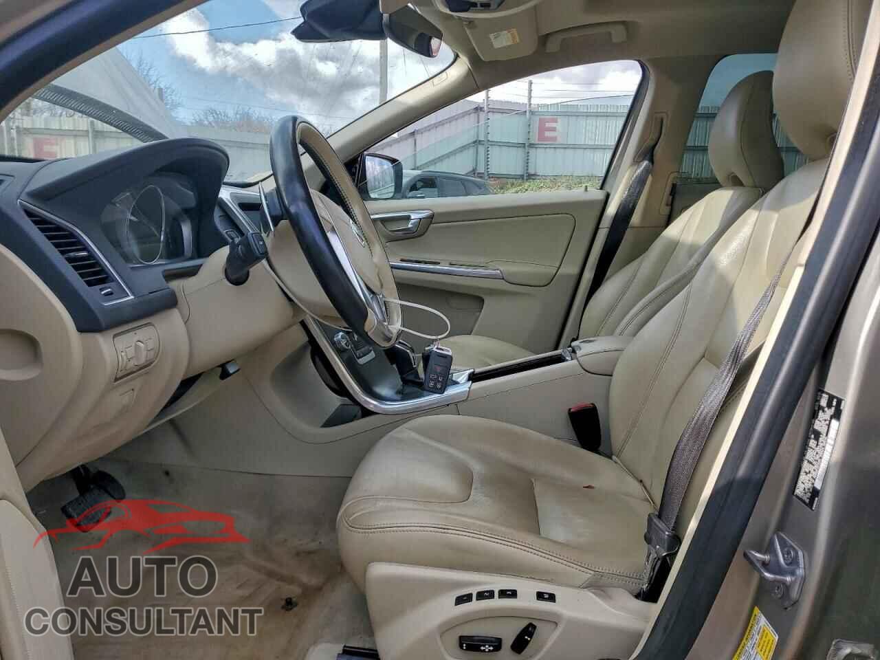 VOLVO XC60 2015 - YV4902RK2F2737699