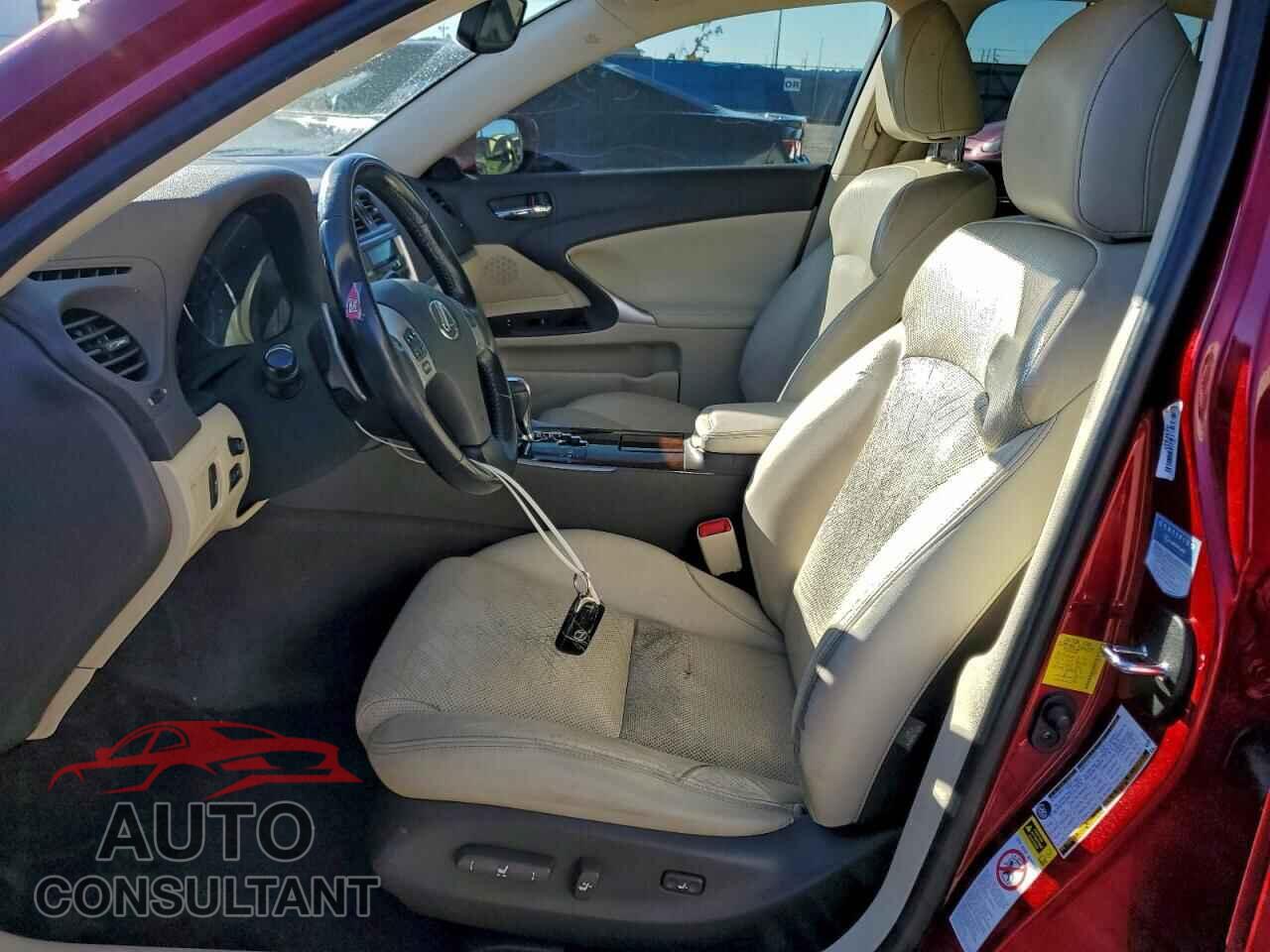 LEXUS IS 2012 - JTHBF5C25C2102516