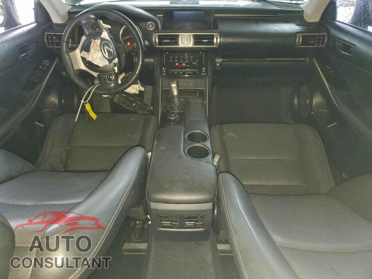 LEXUS IS 2014 - JTHBF1D24E5039918