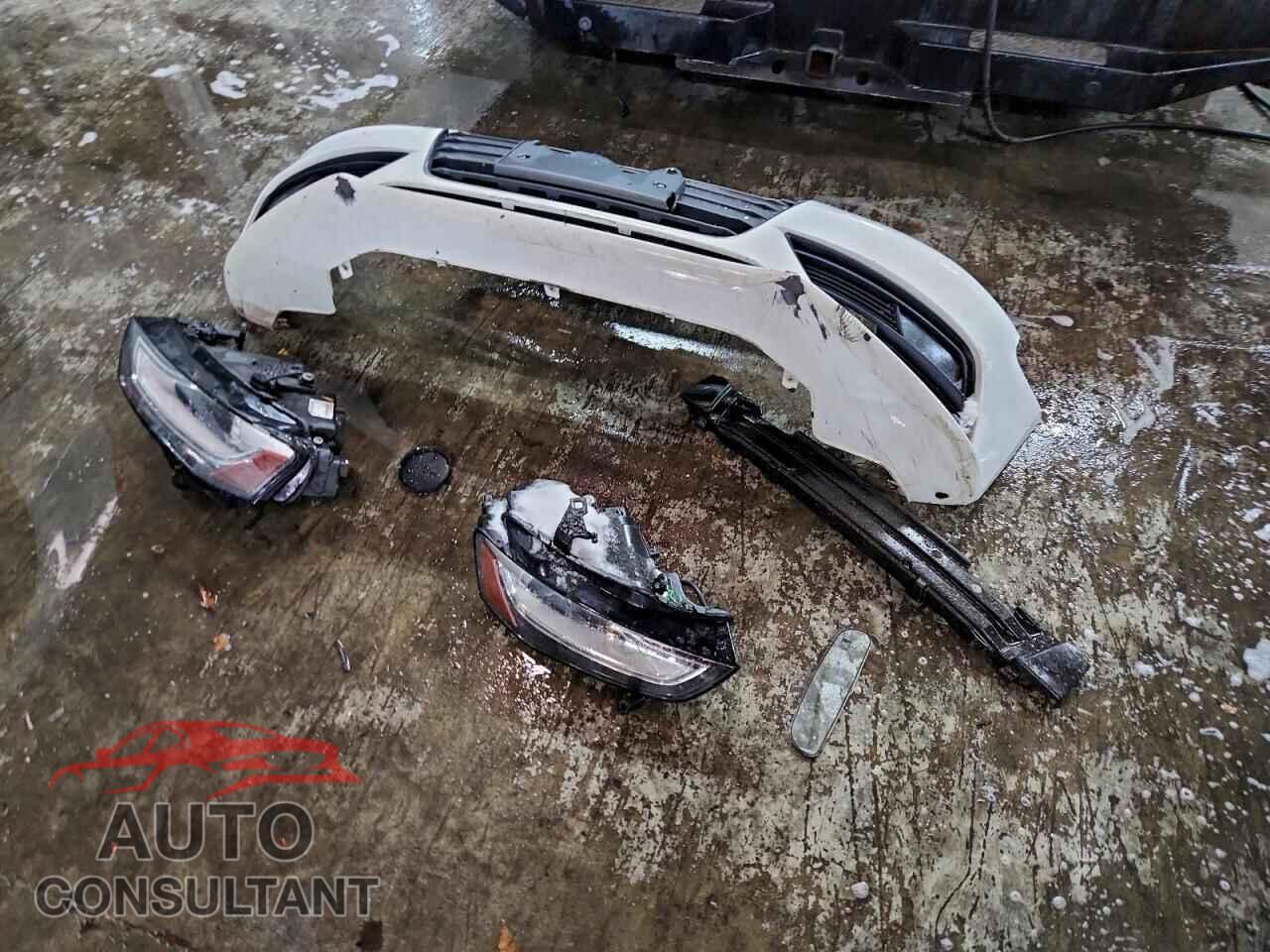 AUDI A4 2013 - WAUFFAFL6DN012806