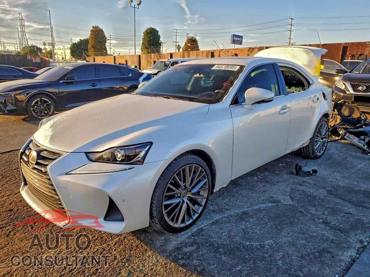 LEXUS IS 2018 - JTHBA1D21J5077826