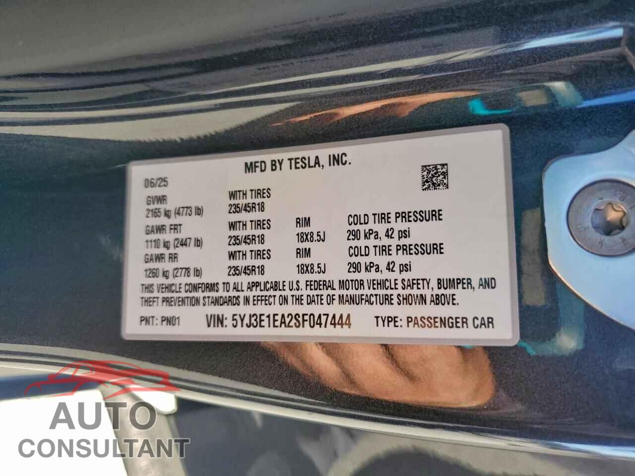 TESLA MODEL 3 2025 - 5YJ3E1EA2SF047444