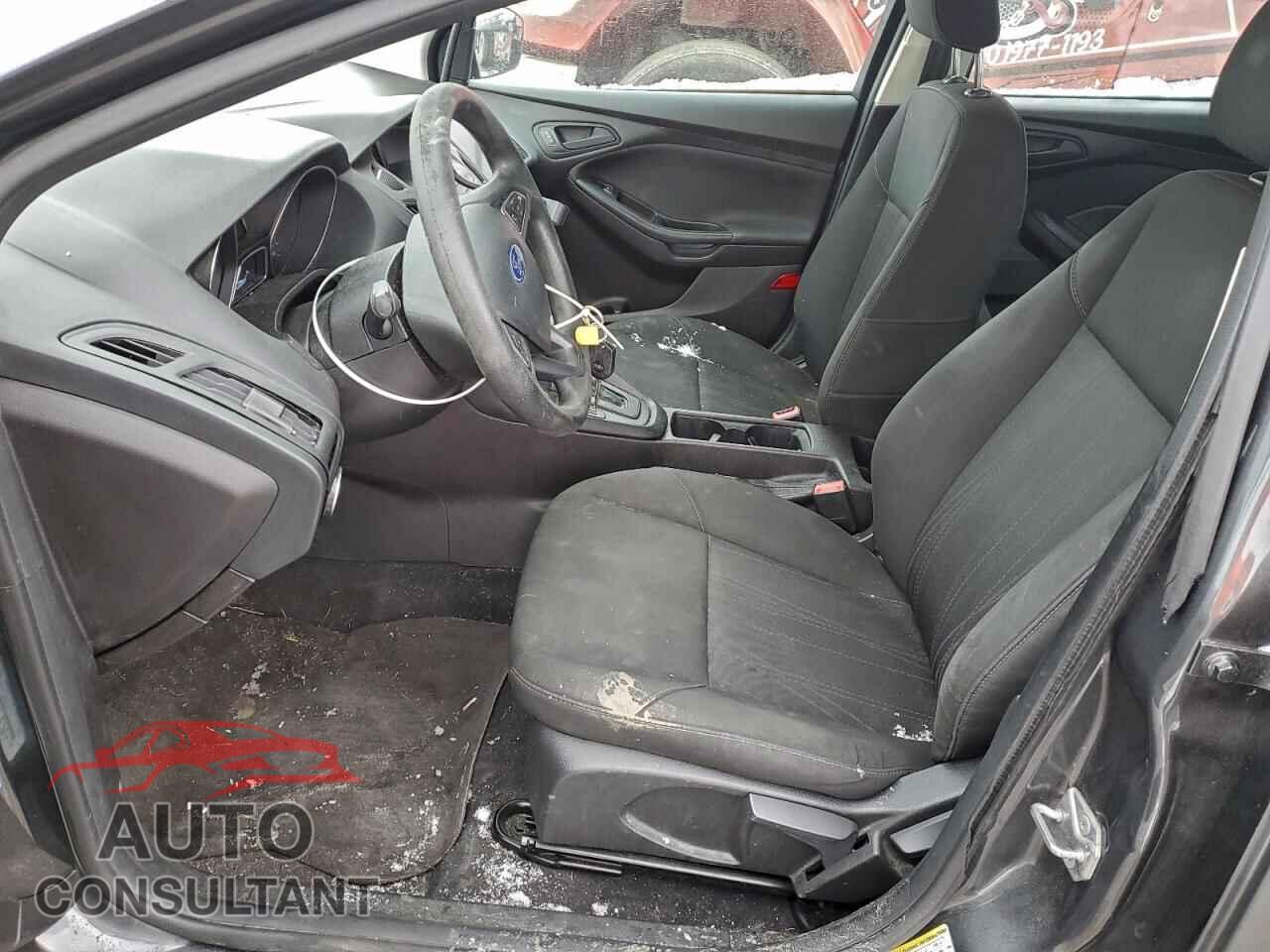 FORD FOCUS 2017 - 1FADP3E23HL262197