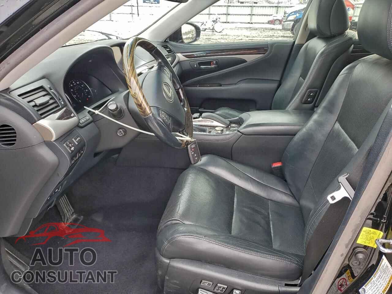 LEXUS LS460 2017 - JTHCL5EF8H5027958