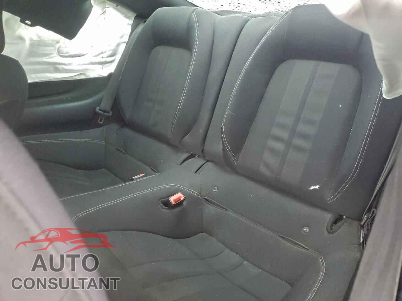 FORD MUSTANG 2018 - 1FA6P8CFXJ5122315