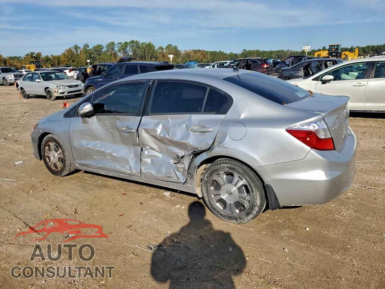 HONDA CIVIC 2012 - JHMFB4F28CS008925