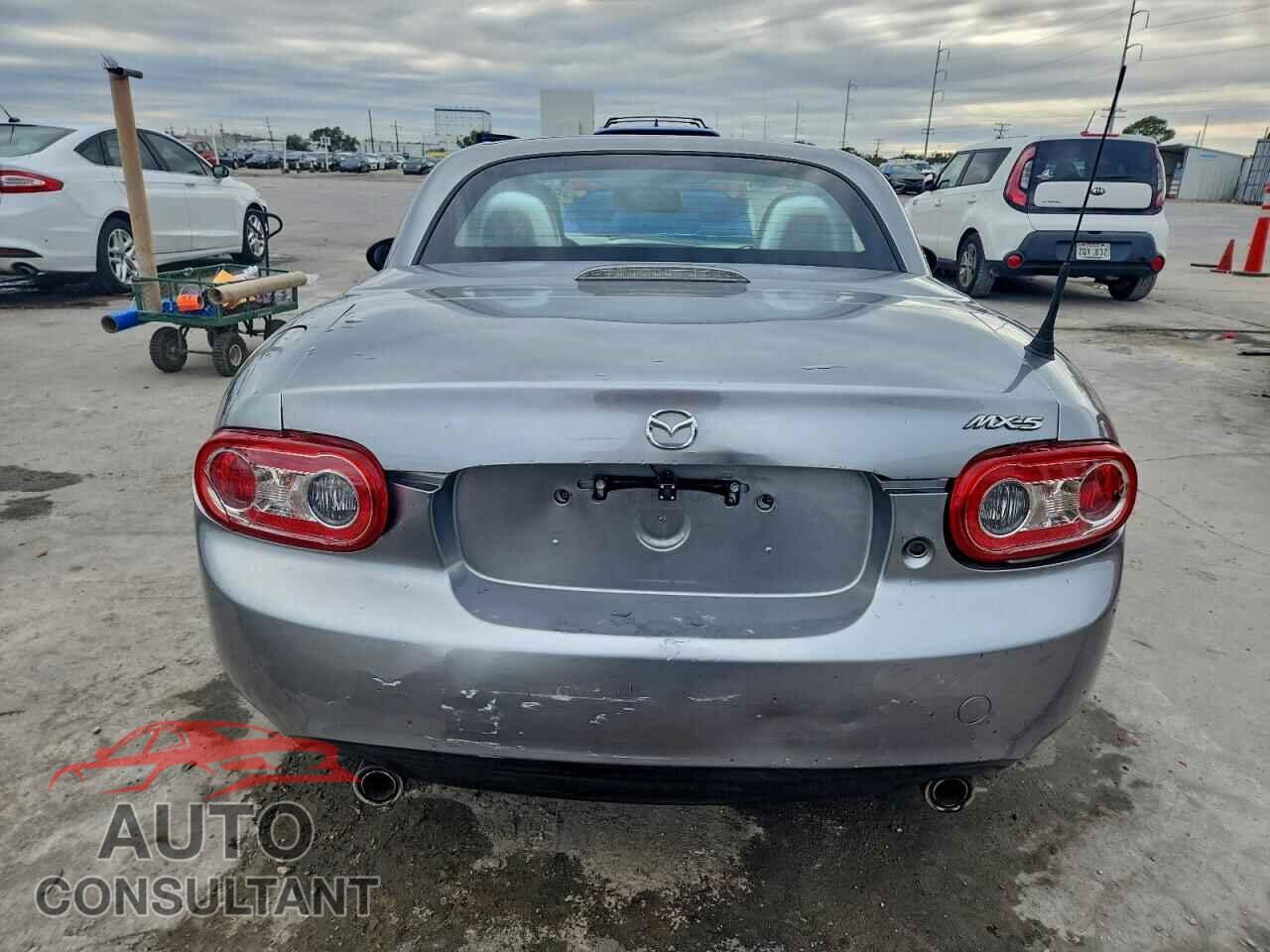 MAZDA MX5 2011 - JM1NC2MF2B0213686