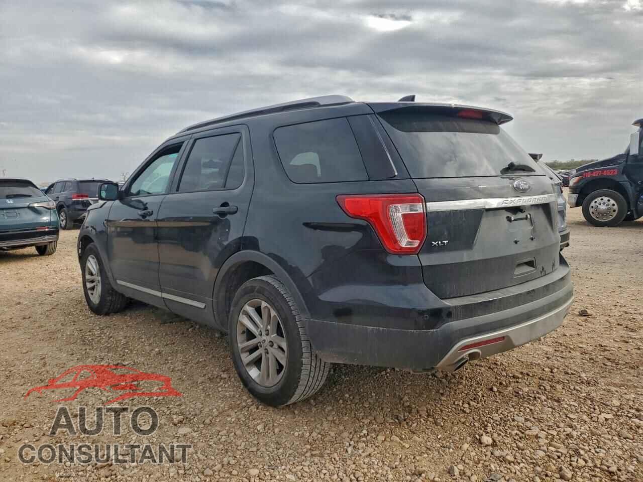 FORD EXPLORER 2017 - 1FM5K7D83HGA57641