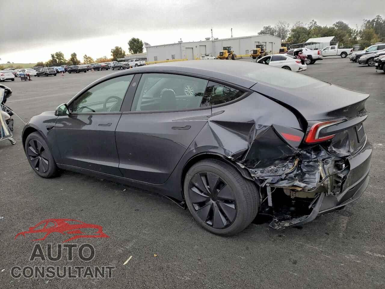 TESLA MODEL 3 2025 - 5YJ3E1EAXSF082605