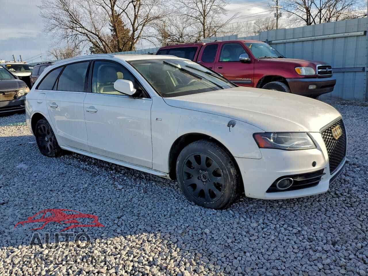 AUDI A4 2012 - WAUWFAFL3CA112416
