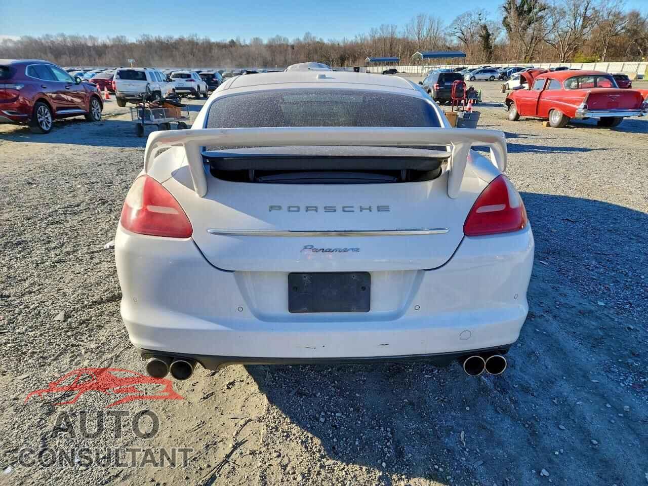PORSCHE PANAMERA 2011 - WP0AA2A74BL010315