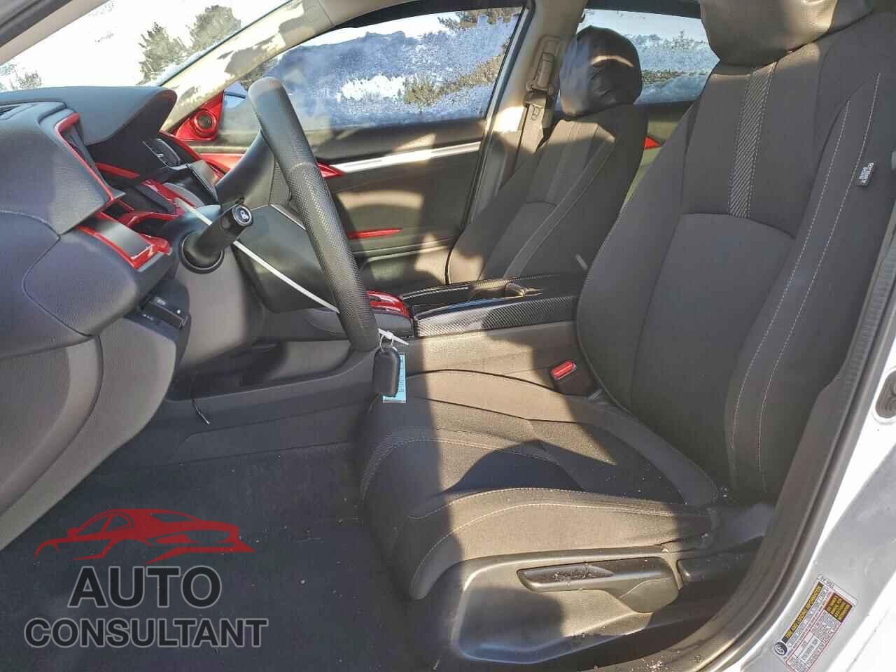 HONDA CIVIC 2018 - 2HGFC2F79JH512422