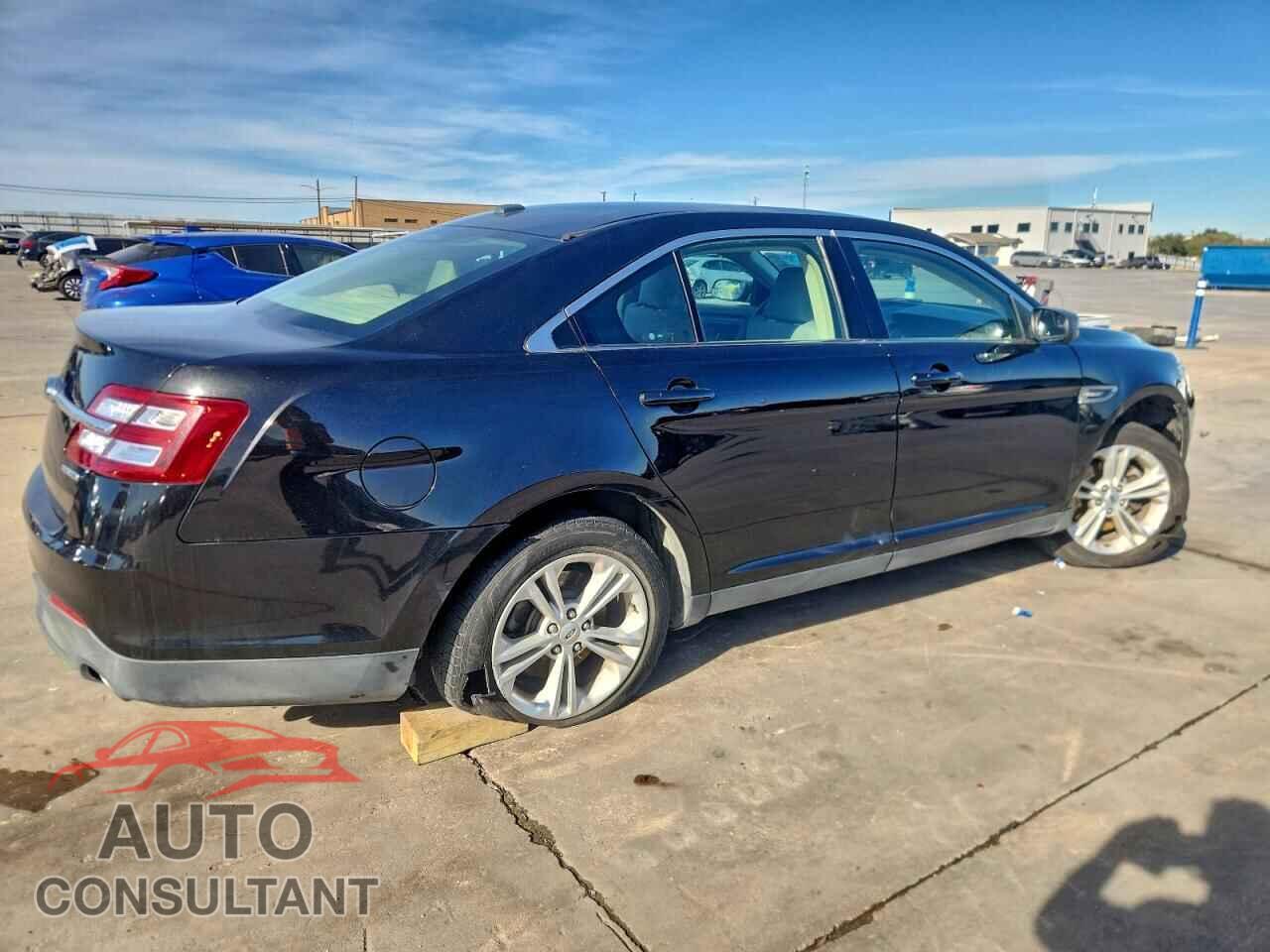 FORD TAURUS 2015 - 1FAHP2D87FG135217