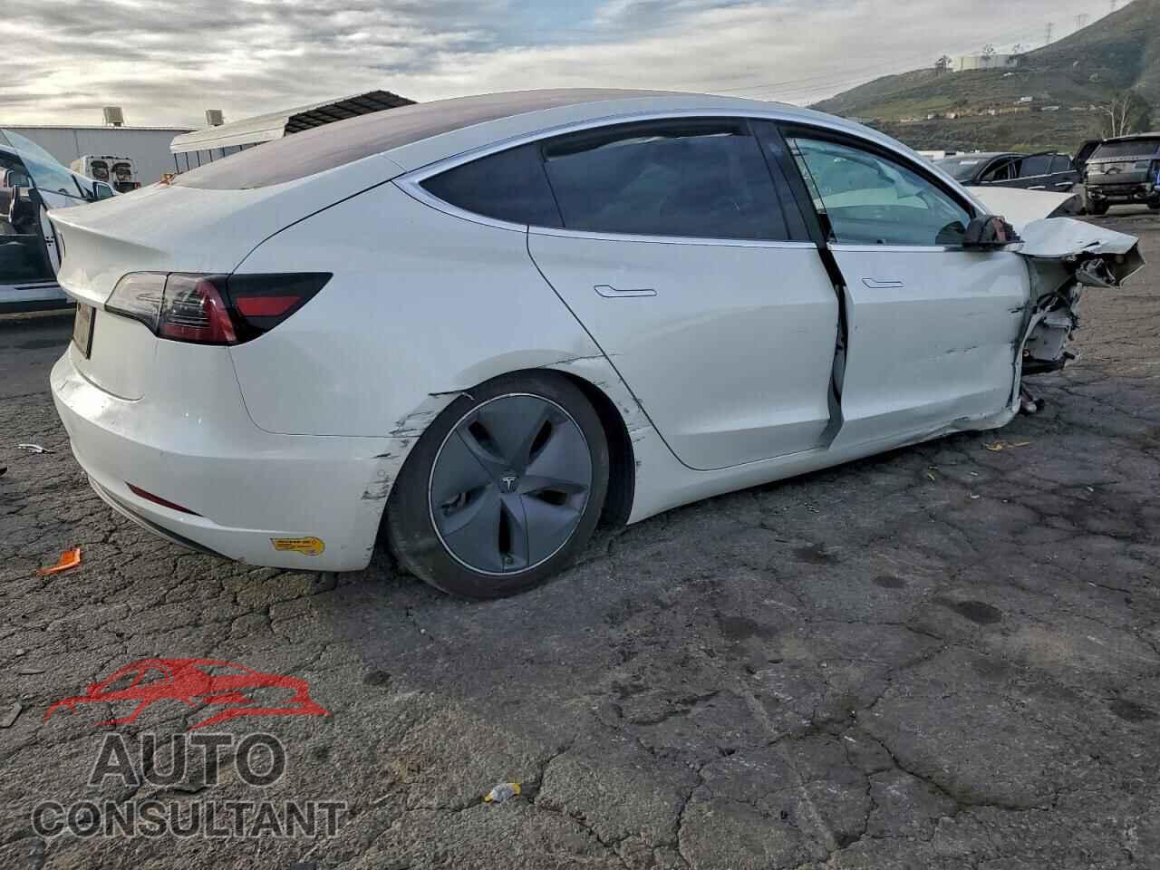 TESLA MODEL 3 2018 - 5YJ3E1EA0JF162087