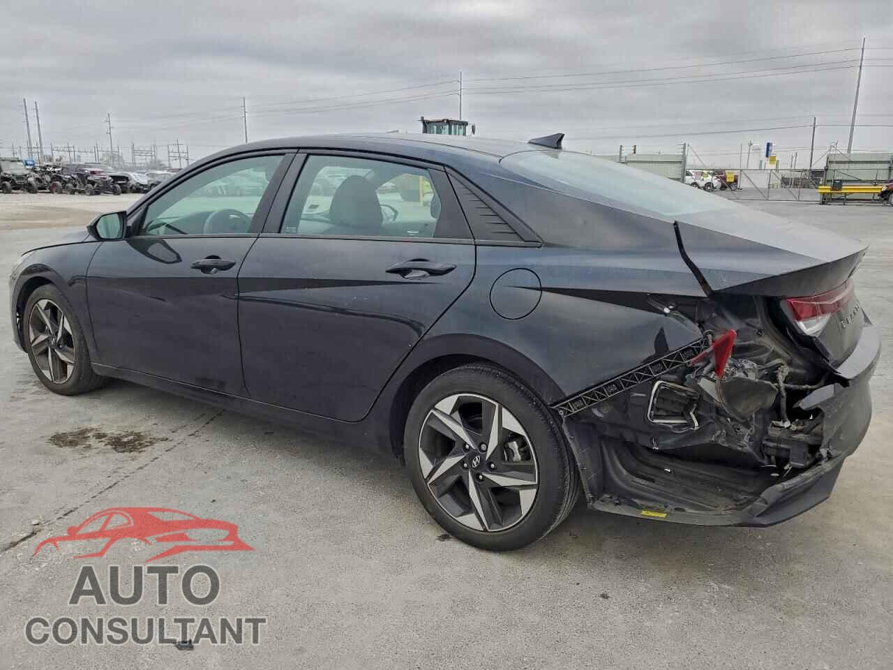HYUNDAI ELANTRA 2023 - 5NPLS4AG7PH096331