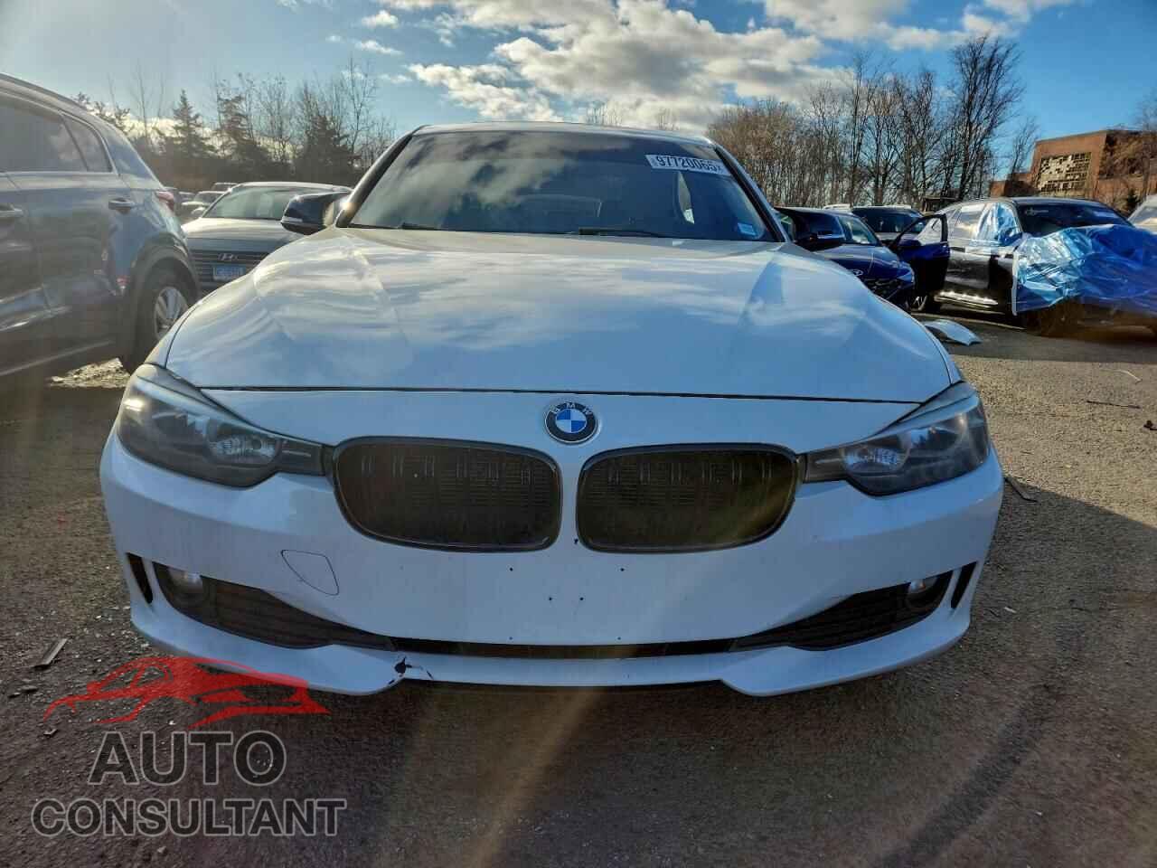 BMW 3 SERIES 2015 - WBA3B1G52FNT03367