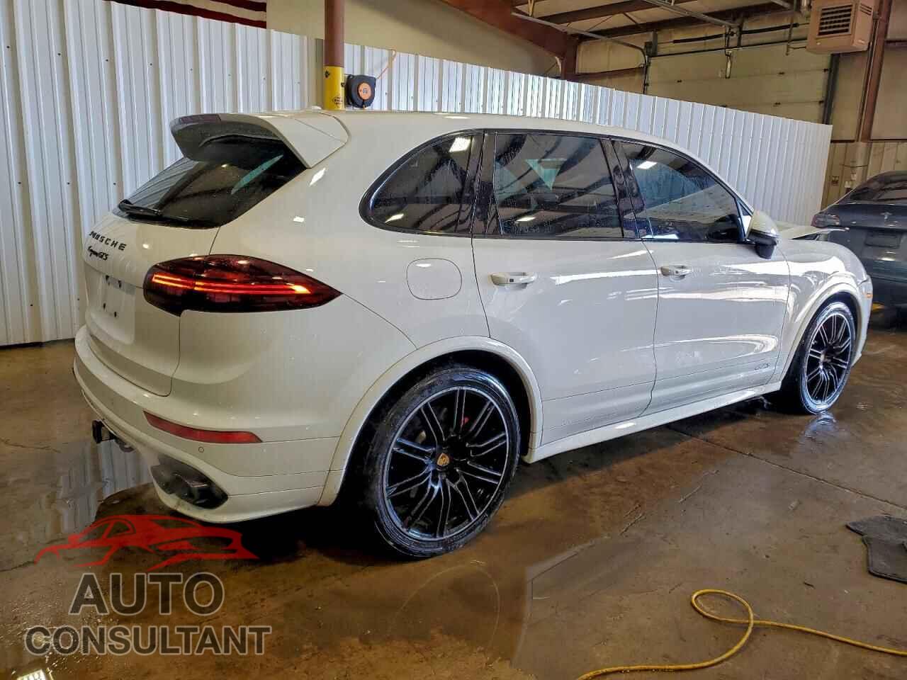 PORSCHE CAYENNE 2016 - WP1AD2A21GLA79142