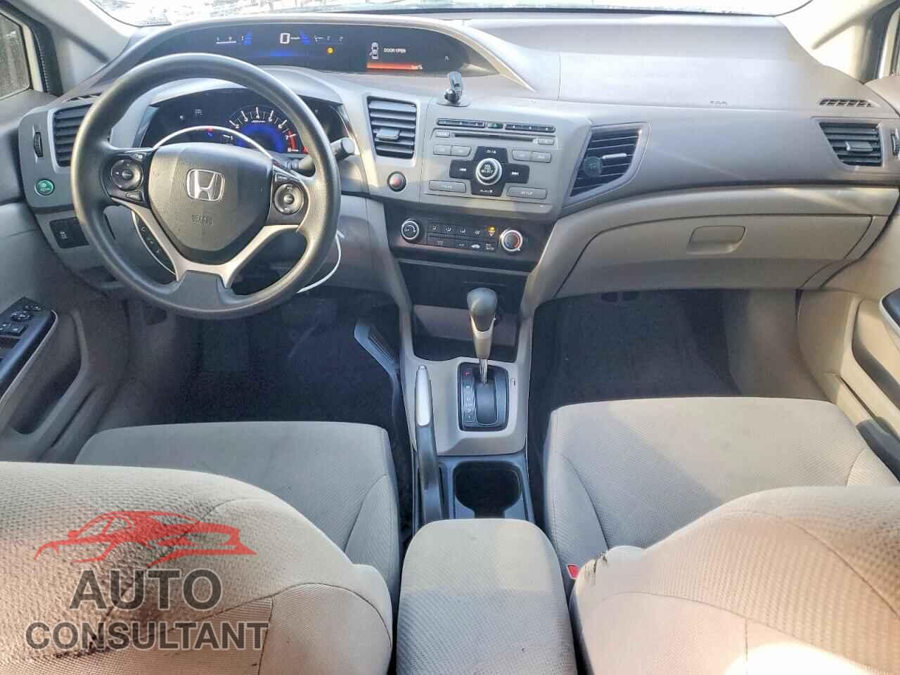 HONDA CIVIC 2012 - 2HGFB2F44CH043185
