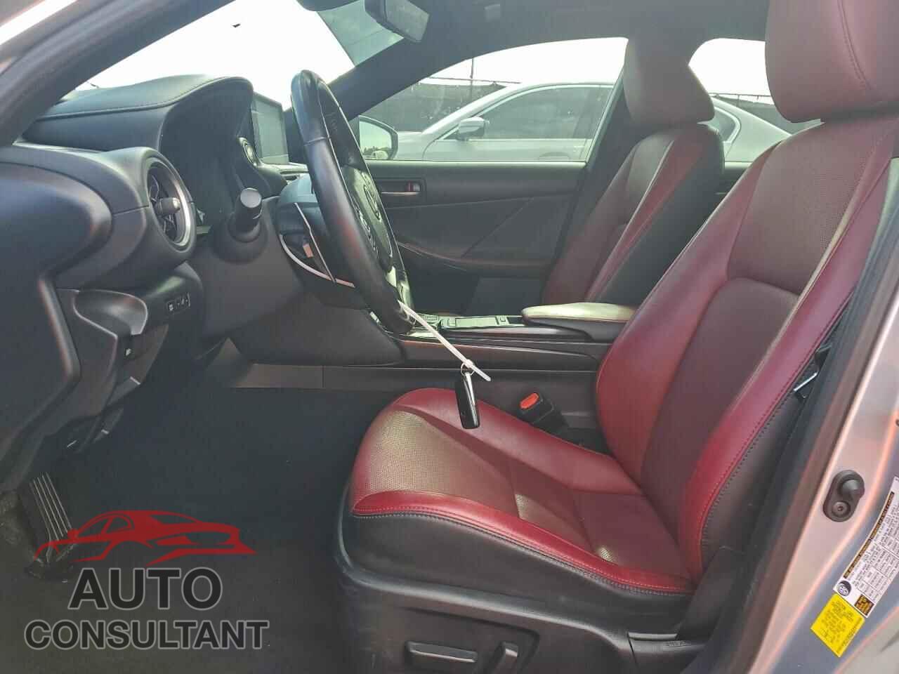 LEXUS IS 2021 - JTHAA1D28M5109171